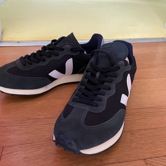 VEJA RIO BRANCO NWT - Picture 2 of 4